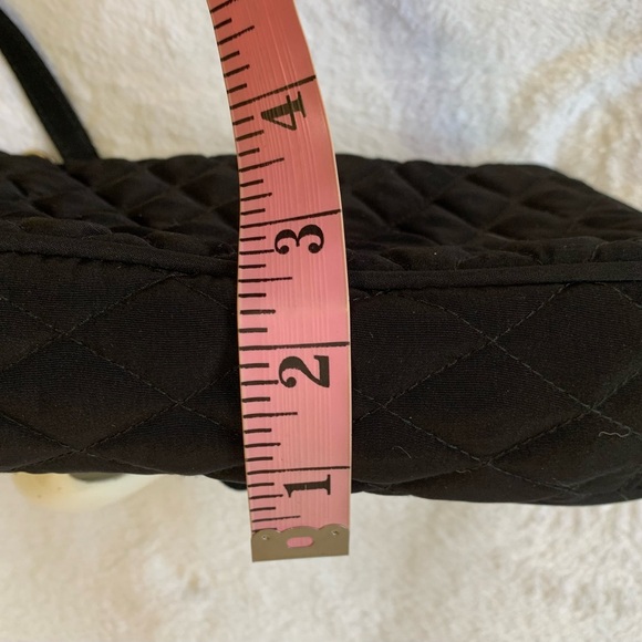 VERA BRADLEY Gigi black quilted crystals flower Mini shoulder Baguette VGUC+++ - Picture 7 of 10